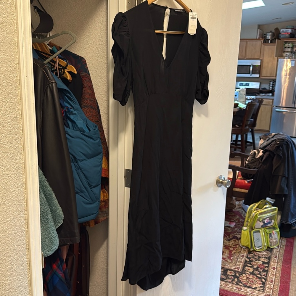 NWT Abercrombie & Fitch Black Mid Length Dress Key Hole Back Sz XL